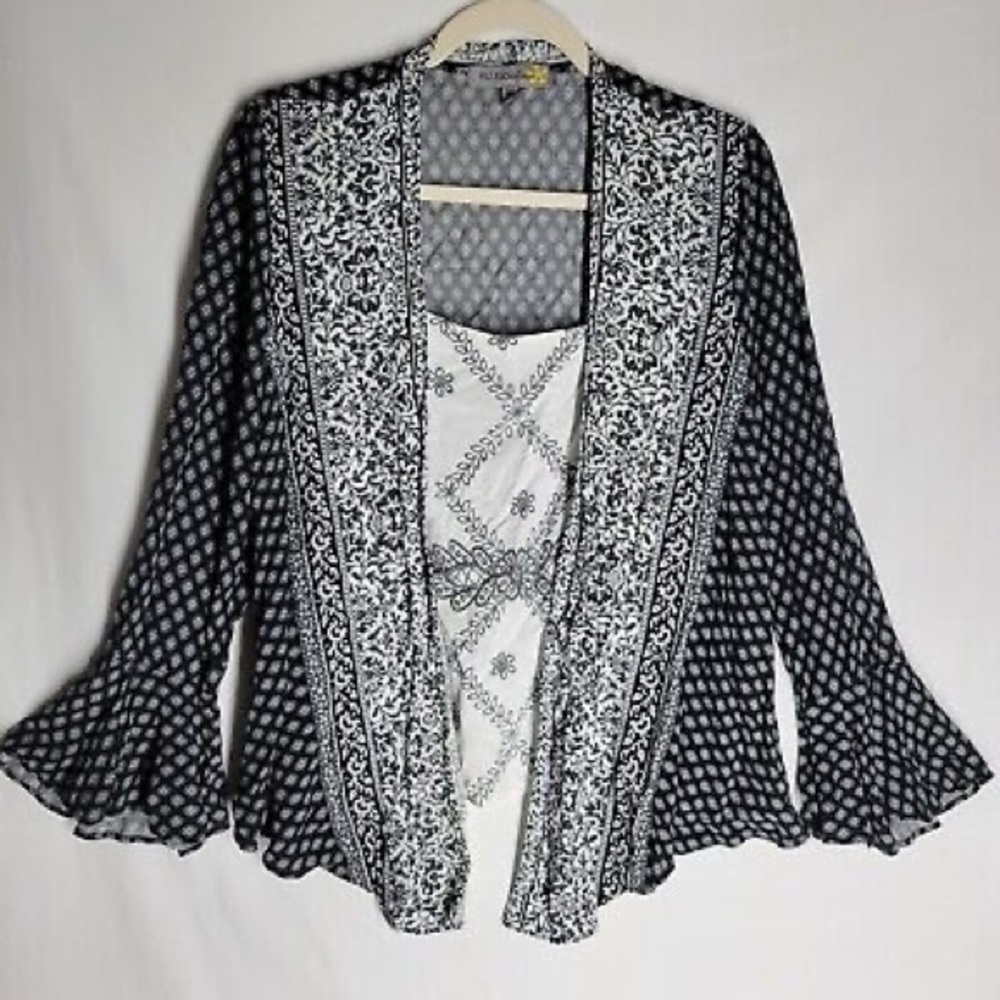 Anthropologie Fig & Flower Long Sleeve‎ Top - Size Medium ✨